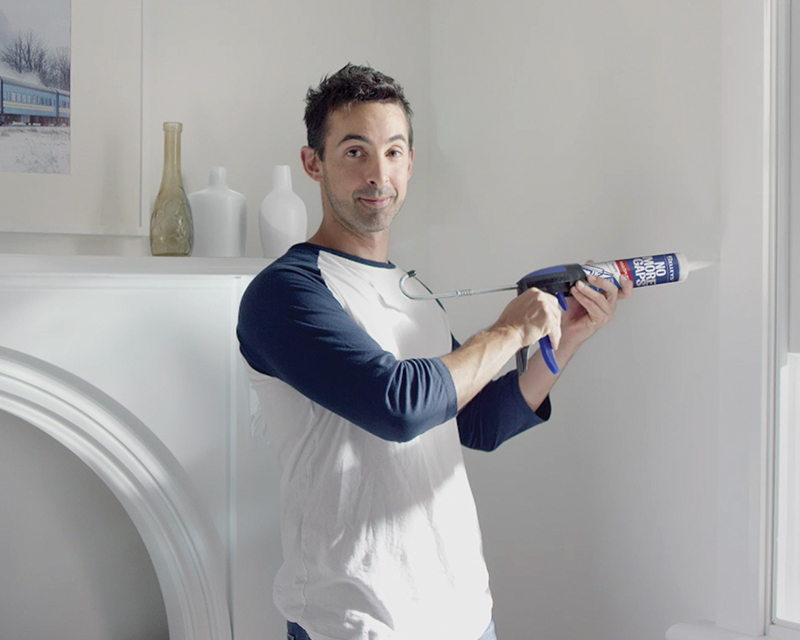 How To Use a Caulking Gun